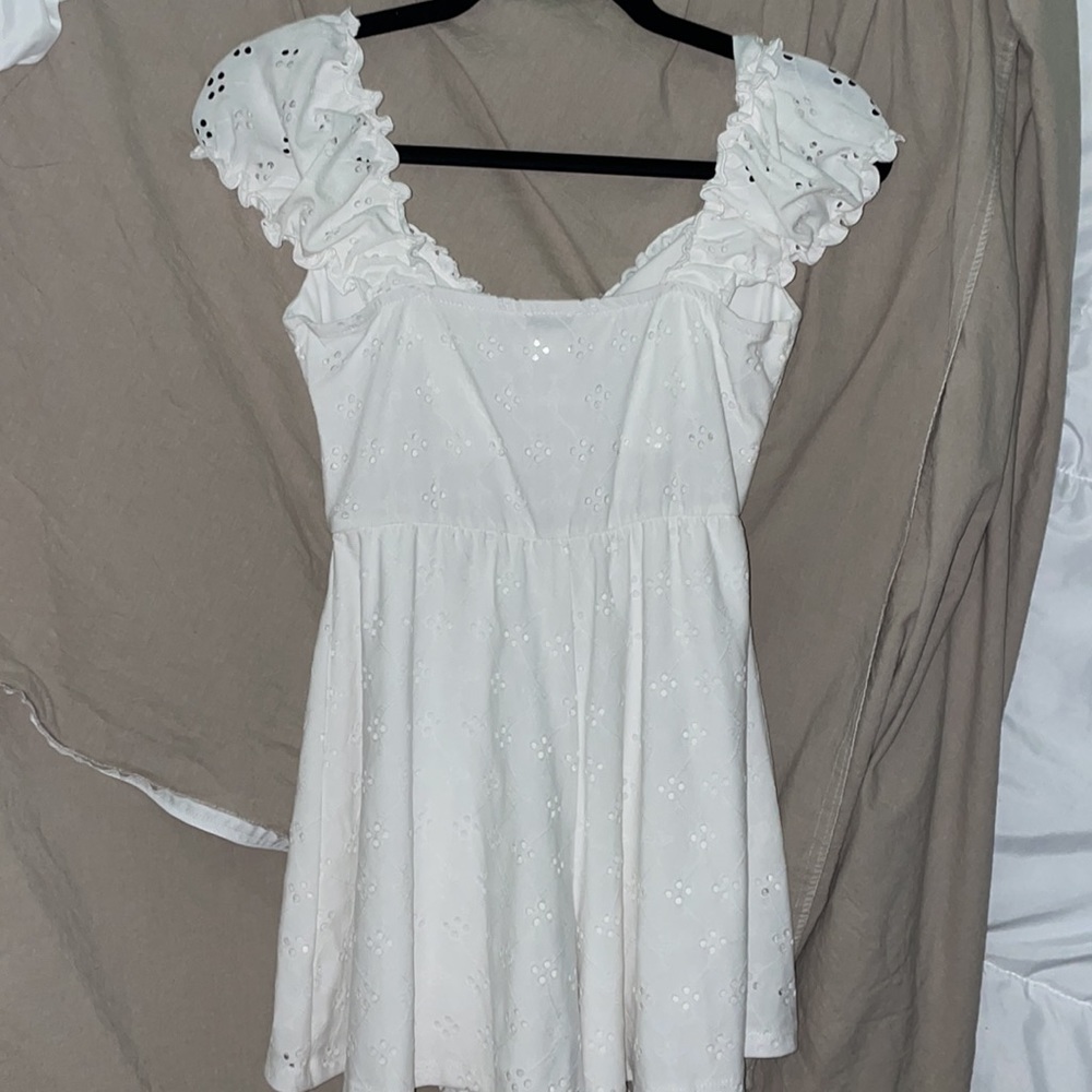 Romper - Picture 2 of 3